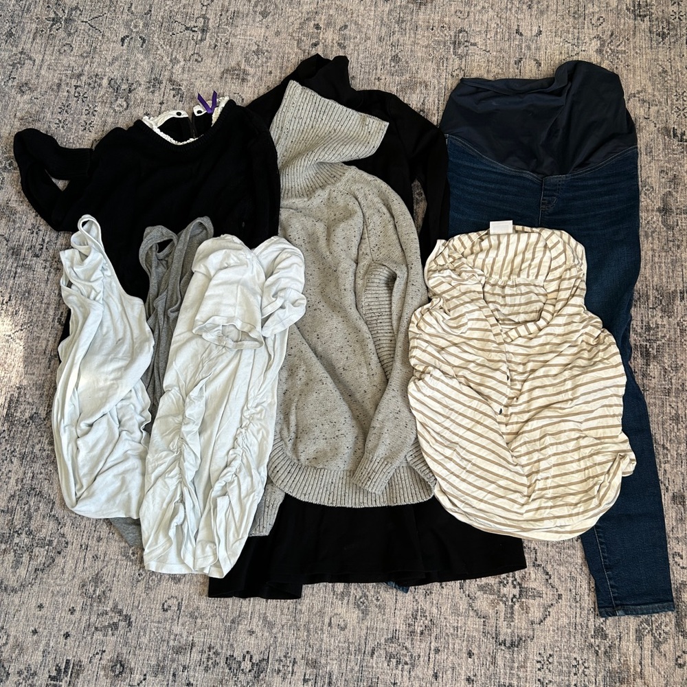 Maternity Clothing Lot
